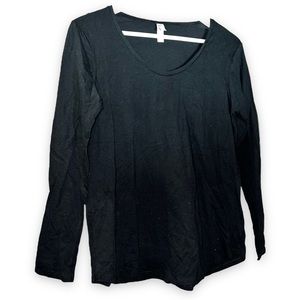 NEW American Apparel Black Long Sleeve Scoop Neckline Shirt Womenโs Size Medium